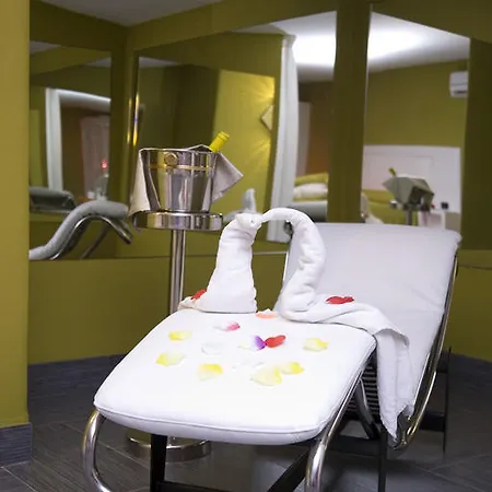 Masaniello Luxury Hotel 4*