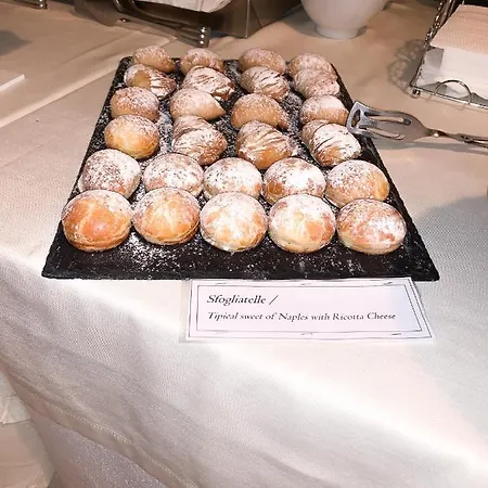 Masaniello Luxury 4* Casoria