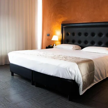 Masaniello Luxury 4*