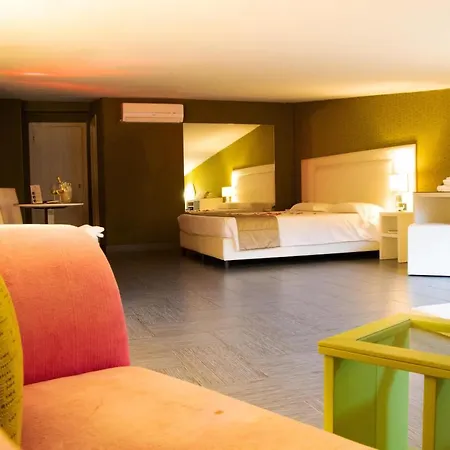 Masaniello Luxury Hotel 4*