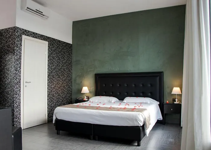 Masaniello Luxury 4* Casoria